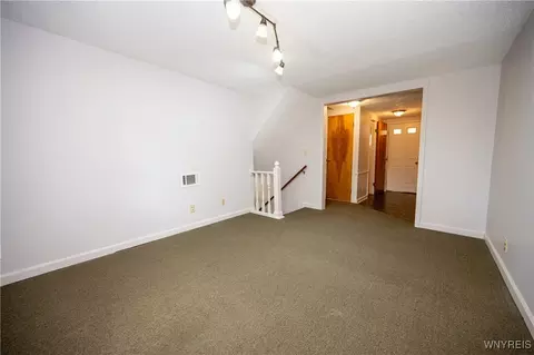 92 Devon Ln, Amherst, NY 14221 photo 15