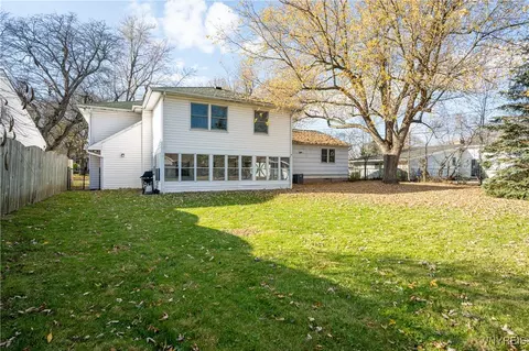 92 Devon Ln, Amherst, NY 14221 photo 41