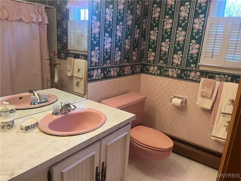 Bath - 1604 Stardust Ln, Olean, NY 14760 photo 1 of 2