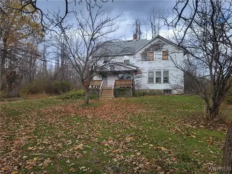 2450 Fuller Rd, Burt, NY 14028