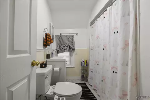 Bath - 41 Hamilton St, Buffalo, NY 14207 photo 2 of 2