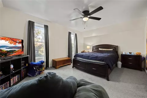 Bedroom - 41 Hamilton St, Buffalo, NY 14207 photo 4 of 8