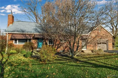 7083 Boston State Rd, Hamburg, NY 14075