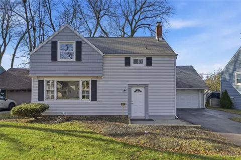 124 Kelvin Dr, Buffalo, NY 14223