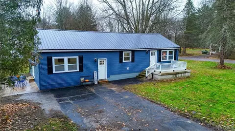 1 Forest Ave, Evans, NY 14006