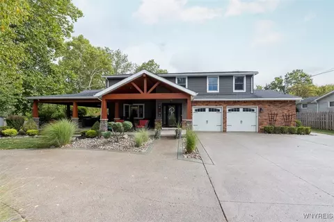 4675 Schurr Rd, Clarence, NY 14031