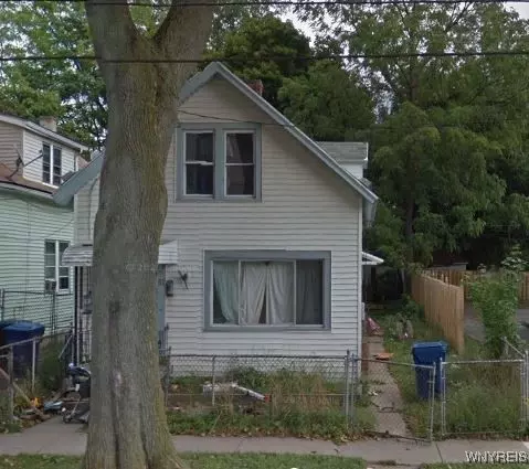 87 Peach St, Buffalo, NY 14204
