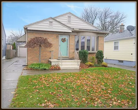 77 Liston St, Buffalo, NY 14223