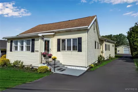3976 Southwestern Blvd, Orchard Park, NY 14127