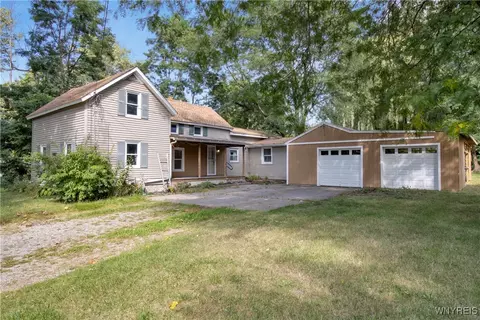2979 Murdock Rd, Ridgeway, NY 14103
