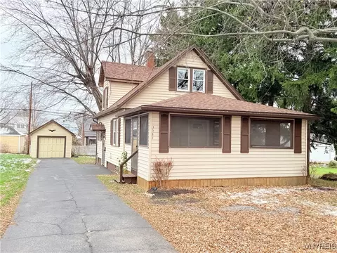 3582 Harrison Ave, Buffalo, NY 14219