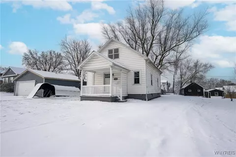 3606 James St, Buffalo, NY 14219