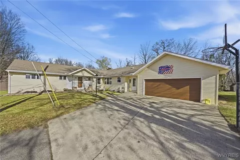 2286 Orchard Pl, Collins, NY 14034