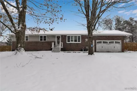 10855 Griswold Rd, Darien, NY 14040