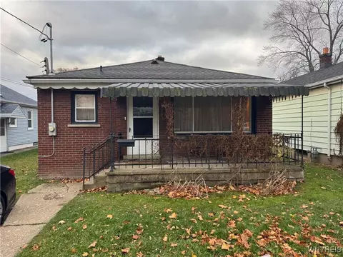 1133 Whitney Ave, Niagara Falls, NY 14301