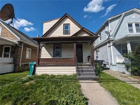 1706 Niagara St, Niagara Falls, NY 14303