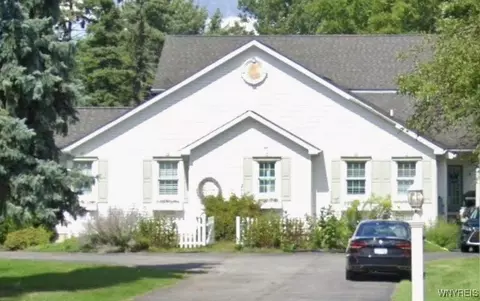 6164 Sheridan Dr, Amherst, NY 14221