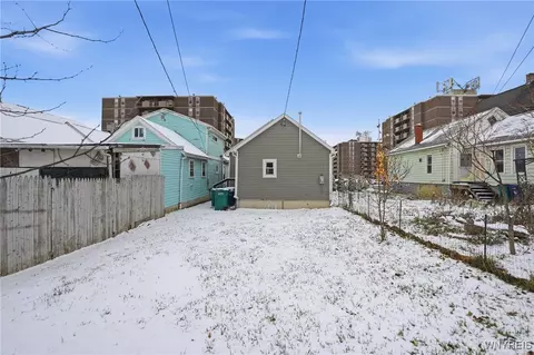 Exterior - 265 Efner St, Buffalo, NY 14201 photo 11 of 13