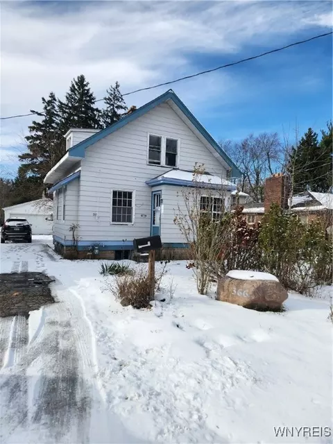 366 Mill St, Amherst, NY 14221
