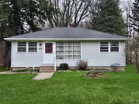 430 E Oak Orchard St, Shelby, NY 14103