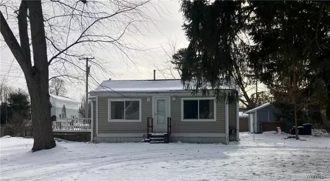 215 W Sterling Ave, Evans, NY 14006