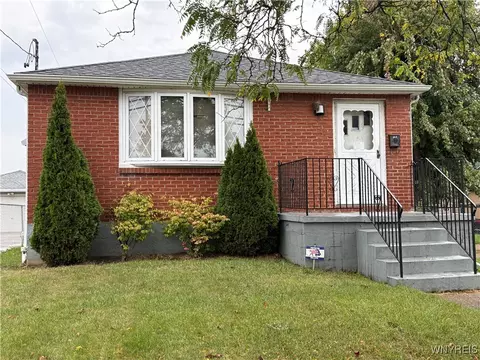 34 Race St, Buffalo, NY 14207