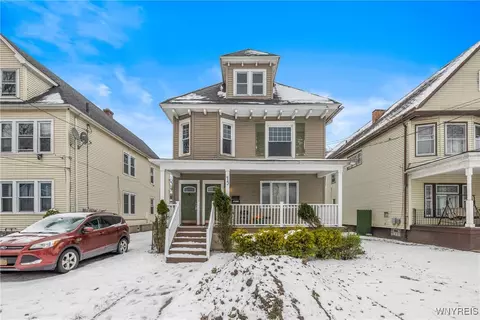 75 Juniata Pl, Buffalo, NY 14210