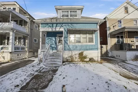 221 Newfield St, Buffalo, NY 14207