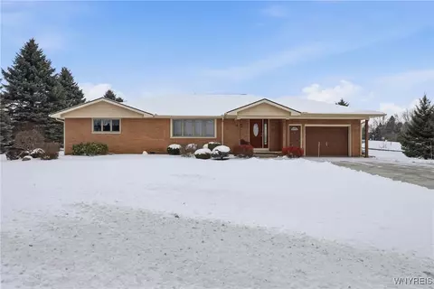 3420 Bullis Rd, Elma, NY 14059