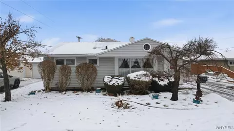 353 Glenalby Rd, Tonawanda, NY 14150