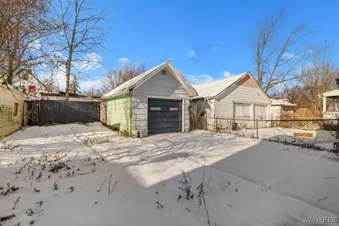 Exterior - 76 Humason Ave, Buffalo, NY 14211 photo 6 of 6