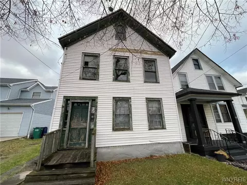 601 Spring St, Buffalo, NY 14204