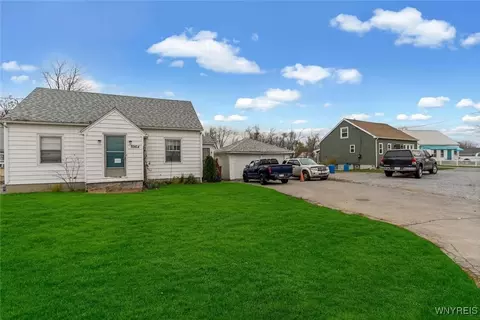 3964 Southwestern Blvd, Orchard Park, NY 14127