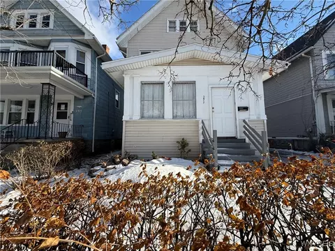 293 Ontario St, Buffalo, NY 14207