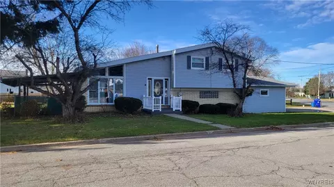 1185 Mineral Springs Rd, West Seneca, NY 14224