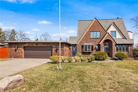 3031 Lewiston Rd, Niagara Falls, NY 14305
