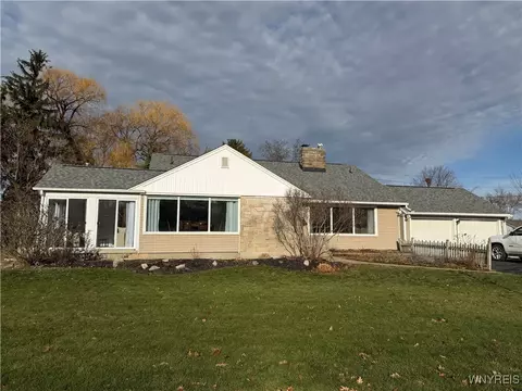 403 Morgan Dr, Lewiston, NY 14092