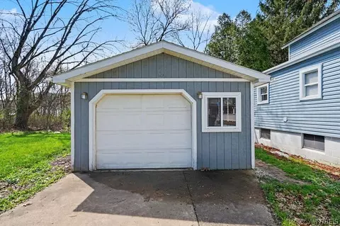 Exterior - 705 Irving St, Olean, NY 14760 photo 6 of 9
