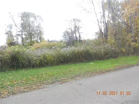 68 Grove St, Evans, NY 14006 photo 5