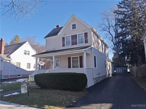 30 Prospect Ave, Batavia, NY 14020
