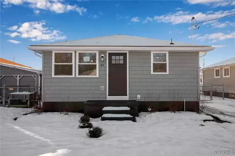 49 Mann St, Cheektowaga, NY 14206