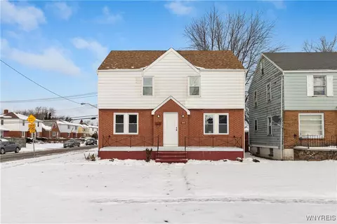 352 Davidson Ave, Buffalo, NY 14215