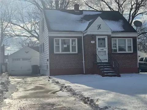 298 Lowell Rd, Buffalo, NY 14217