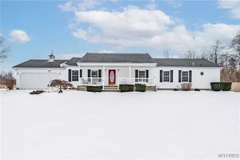 3813 Ransomville Rd, Porter, NY 14131
