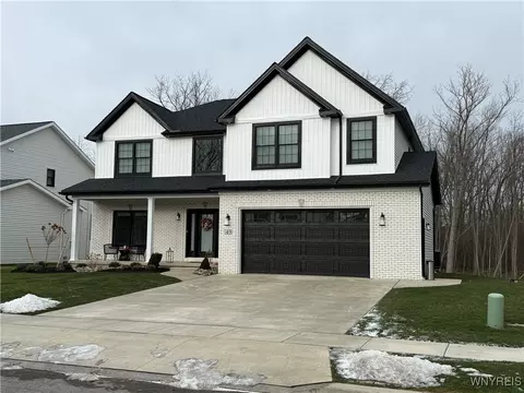 49 Fair Woods Dr, Amherst, NY 14221
