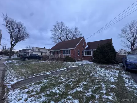 73 Marlowe Ave, Blasdell, NY 14219