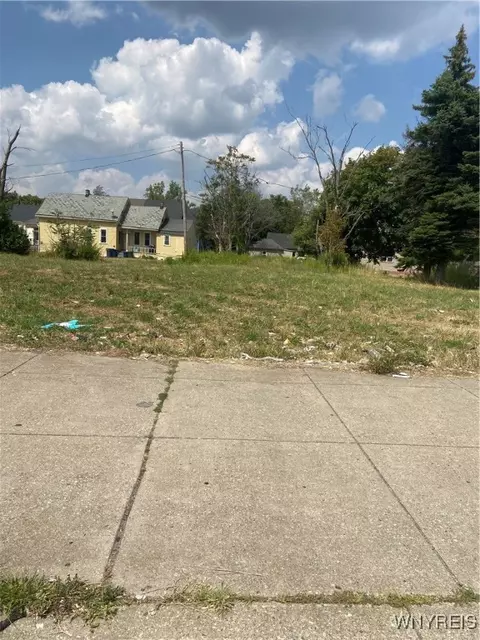 1350 Broadway, Buffalo, NY 14212