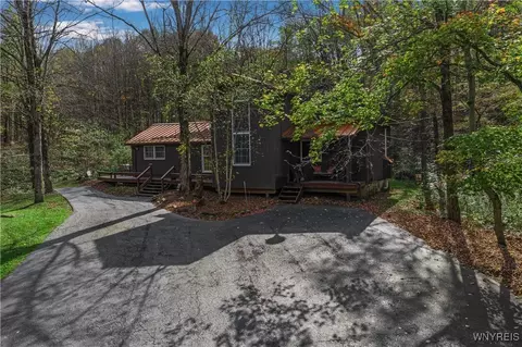 5393 Bryant Hill Rd, Ellicottville, NY 14731