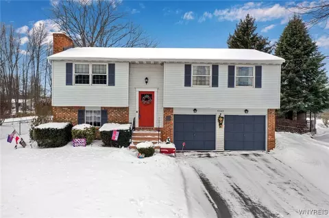5342 Ernest Rd, Lockport, NY 14094