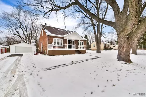245 Mckinley Ave, Amherst, NY 14221